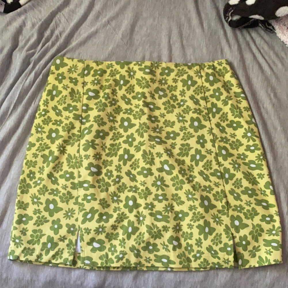 Green float skirt